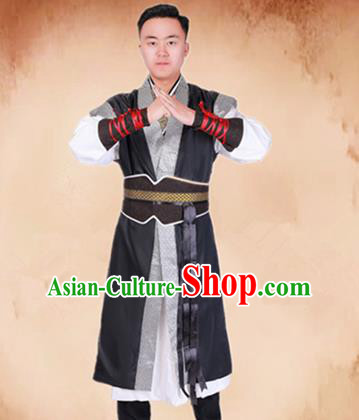 Chinese Traditional Ancient Swordsman Costume Han Dynasty General Clothing for Men