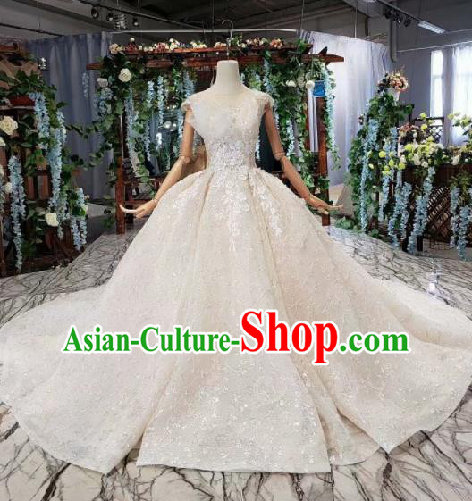 Top Grade Customize Bride Embroidered Flowers White Veil Trailing Full Dress Court Princess Wedding Costume for Women