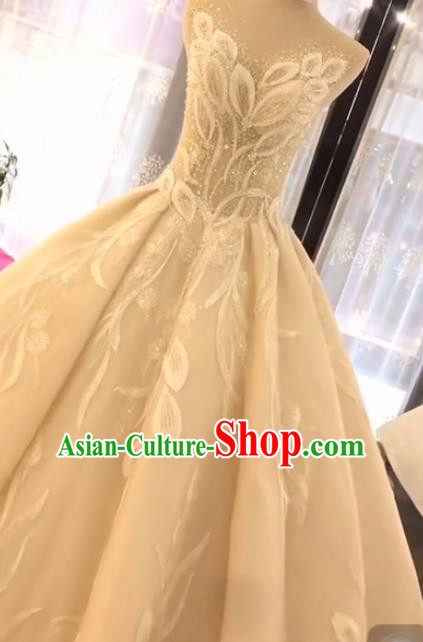 Handmade Customize Embroidered Strapless Trailing Wedding Dress Court Princess Bride Costume for Women