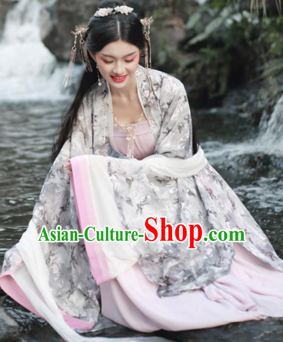 Chinese Traditional Ming Dynasty Imperial Consort Historical Costume Ancient Court Hanfu Dress for Women