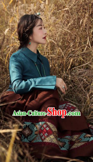 Chinese Traditional Brown Tibetan Robe Zang Nationality Female Dress Ethnic Costume for Women