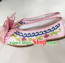 Chinese Traditional Beijing Opera Embroidered Shoes Ancient Princess Hanfu Pink Satin Shoes for Adults