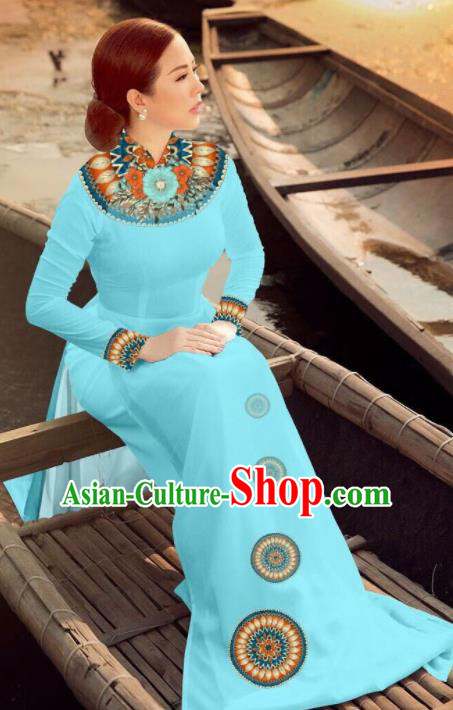 Asian Vietnam Traditional Bride Light Blue Dress Vietnamese National Classical Ao Dai Cheongsam for Women