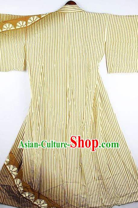 Japanese Traditional Yellow Stripe Pattern Kimono Asian Japan National Yukata Costume for Men