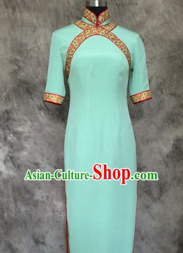 Chinese Traditional Customized Green Cheongsam National Costume Classical Qipao Dress for Women