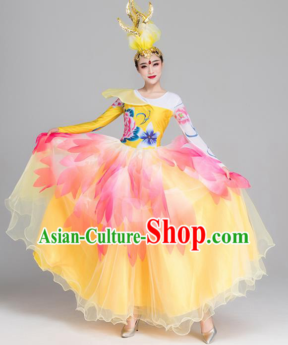 Traditional Chinese Classical Dance Chorus Yellow Dress Stage Show Opening Dance Costume for Women