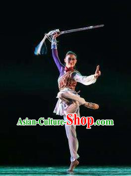 Beautiful Chinese Dance Yue Nv Ling Feng Swords Dance Costume Traditional Classical Dance Dress for Women