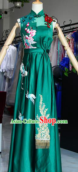 Chinese Traditional Classical Dance Costume Stage Show Chorus Green Dress for Women