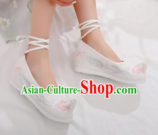 Asian Chinese Traditional Embroidered Shoes Hanfu Shoes National White Cloth Shoes for Women