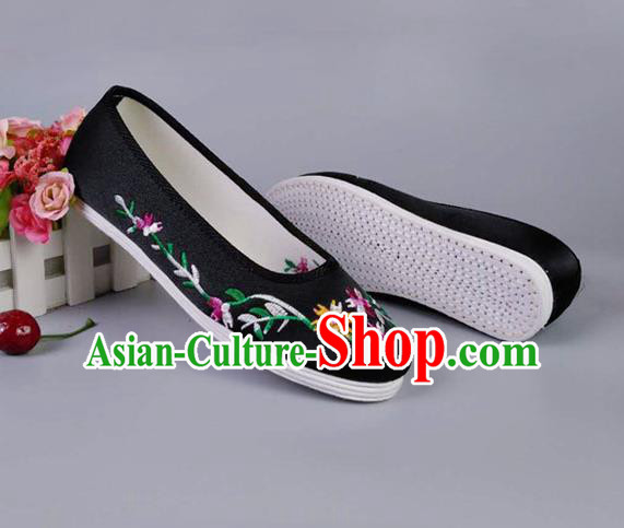 Asian Chinese National Black Satin Shoes Ancient Princess Embroidered Shoes Traditional Hanfu Shoes for Women