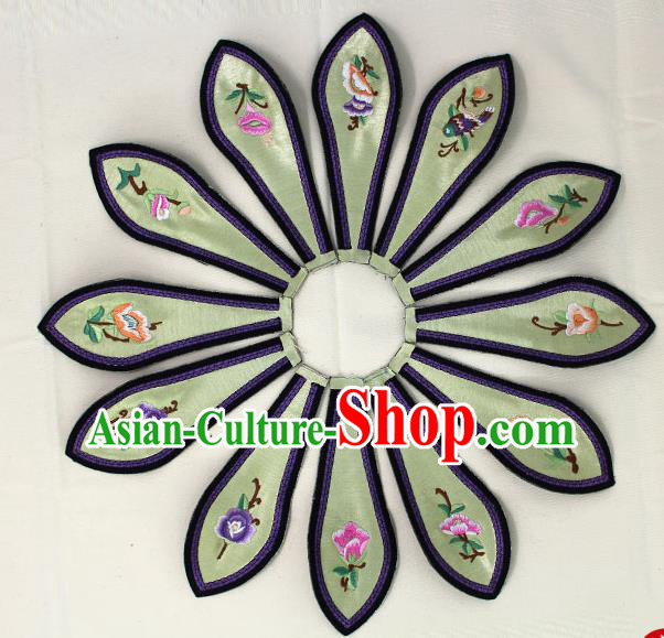 Chinese Ancient Qing Dynasty Princess Embroidered Light Green Shoulder Cappa Traditional Embroidery Appliqu Craft for Women