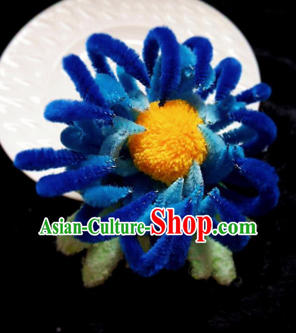 Handmade Chinese Ancient Qing Dynasty Royalblue Velvet Chrysanthemum Hairpins Traditional Court Hanfu Hair Accessories for Women