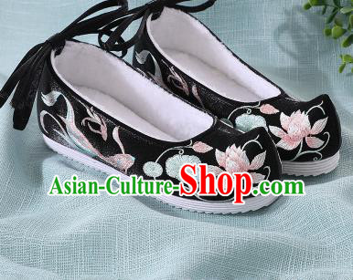 Chinese Handmade Embroidered Lotus Fish Black Bow Shoes Traditional Ming Dynasty Hanfu Shoes Princess Shoes for Women