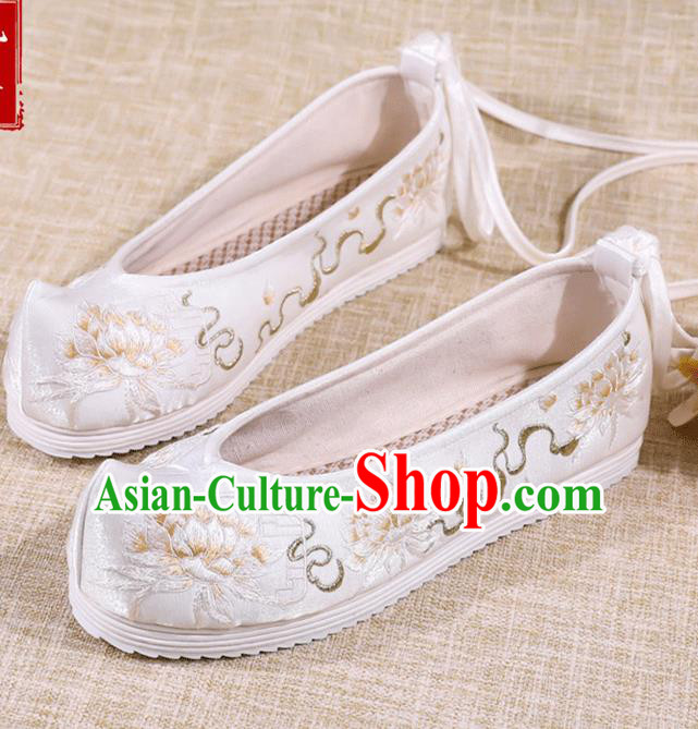 Asian Chinese Embroidered Epiphyllum White Shoes Hanfu Shoes Traditional Opera Shoes Princess Shoes for Women