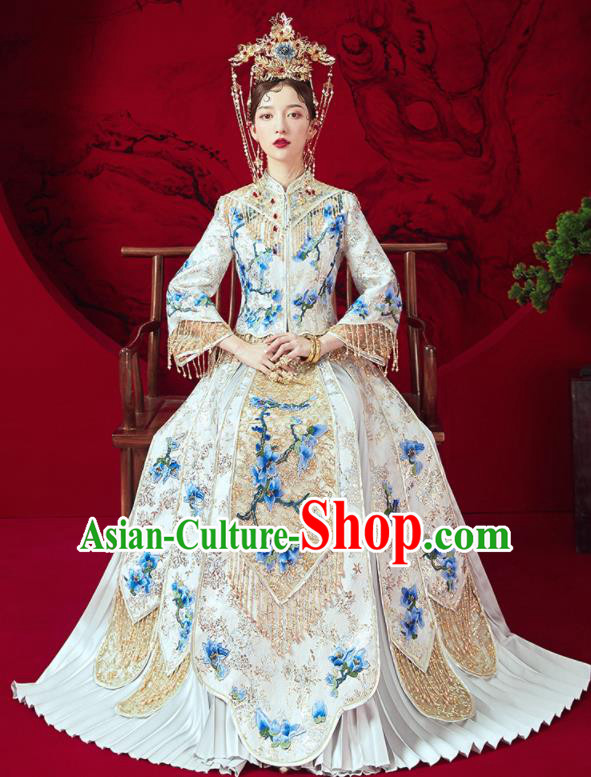 Chinese Traditional Embroidered Flowers Wedding Xiu He Suit White Blouse and Dress Ancient Bride Costumes for Women