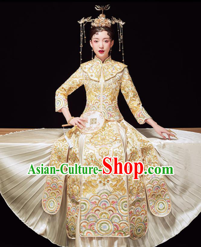 Chinese Ancient Embroidered Beige Blouse and Dress Traditional Bride Xiu He Suit Wedding Costumes for Women