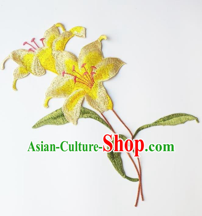 Traditional Chinese Embroidery Yellow Lily Flower Applique Embroidered Patches Embroidering Cloth Accessories