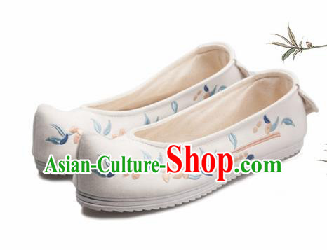 Chinese Handmade Opera Embroidered White Bow Shoes Traditional Hanfu Shoes National Shoes for Women