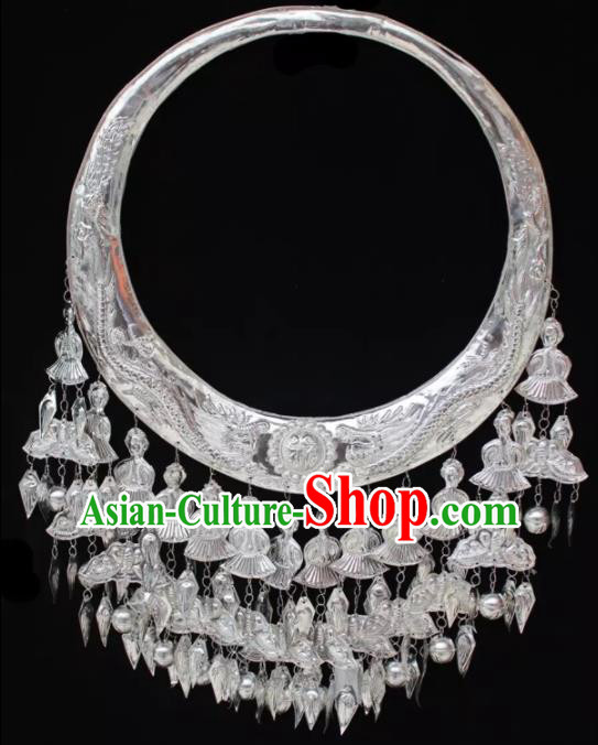 Chinese Handmade Traditional Miao Nationality Silver Carving Dragons Necklace Ethnic Wedding Bride Accessories for Women