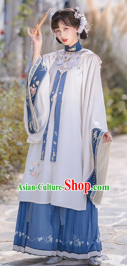 Ancient Chinese Royal Princess Embroidered Gown with Collar and Skirt Traditional Ming Dynasty Costumes Hanfu Apparels