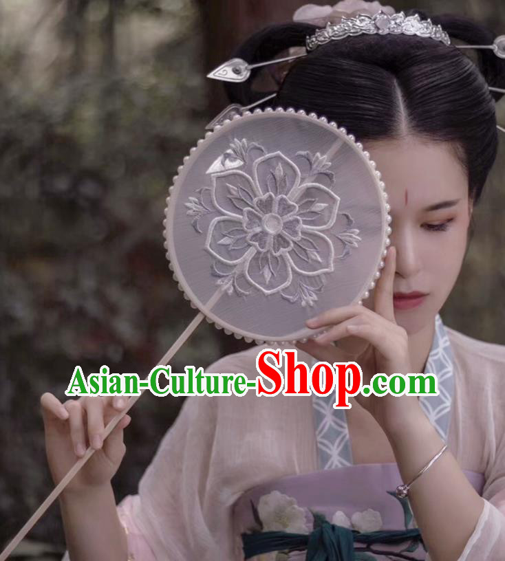 Chinese Classical Wedding Silk Fans Handmade Round Fan Ancient Tang Dynasty Princess Hanfu Embroidered Palace Fan