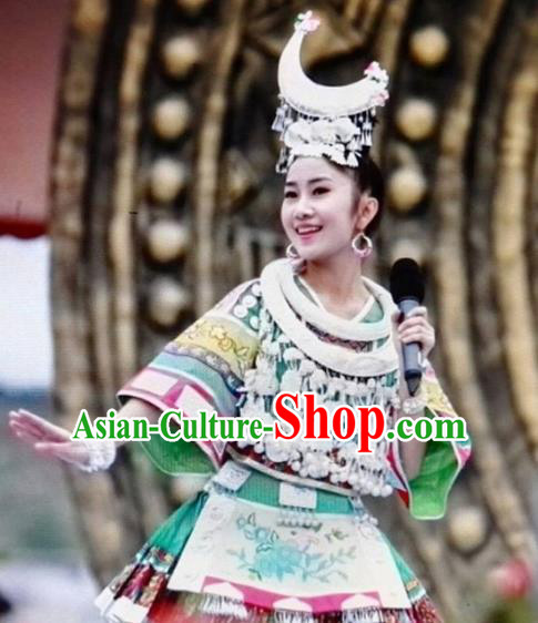 China Minority Embroidered Green Blouse and Short Skirt Traditional Ethnic Folk Dance Apparels Miao Nationality Stage Show Clothing with Headwear