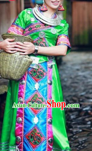 China Ethnic Embroidered Green Blouse and Skirt Miao Nationality Minority Folk Dance Clothing Traditional Hmong Women Apparels