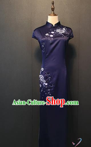 Traditional Embroidered Peony Purple Silk Cheongsam Republic of China Shanghai Women Clothing Annual Meeting Qipao Dress