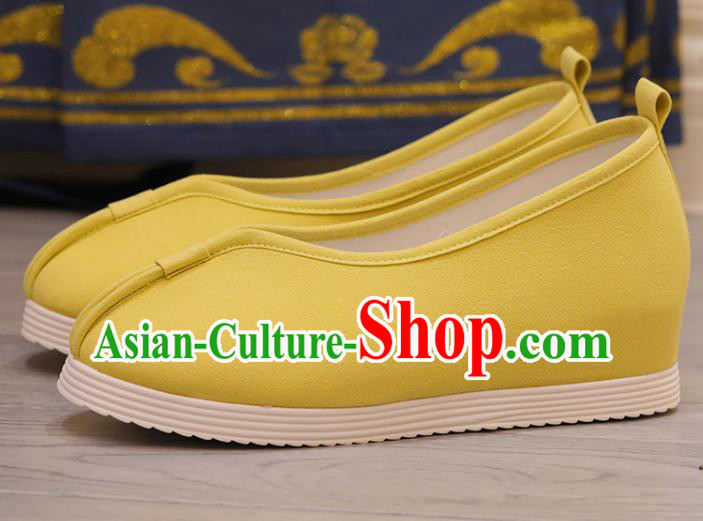 Handmade China Yellow Cloth Shoes Princess Shoes Hanfu Shoes Monk Shoes Women Shoes