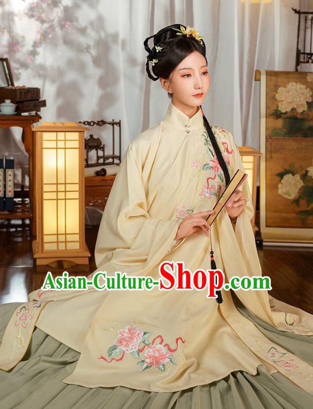 Ancient China Ming Dynasty Noble Female Costumes Traditional Hanfu Apparels Embroidered Clothing for Patrician Women