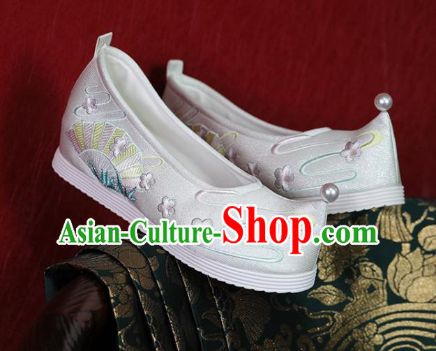 China Ming Dynasty Young Lady White Satin Shoes Handmade Shoes Hanfu Shoes Princess Shoes Embroidered Shoes