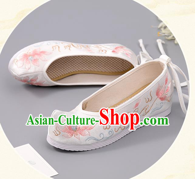 China Handmade White Cloth Shoes Ancient Princess Shoes Hanfu Bride Shoes Embroidered Lotus Shoes