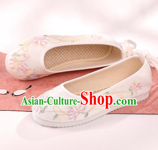 China Embroidered White Shoes Traditional Cloth Shoes Hanfu Shoes Handmade Shoes