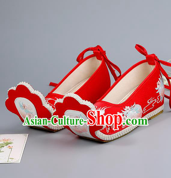 China Ancient Bride Shoes Red Embroidered Shoes Traditional Hanfu Shoes Princess Shoes Ming Dynasty Wedding Shoes