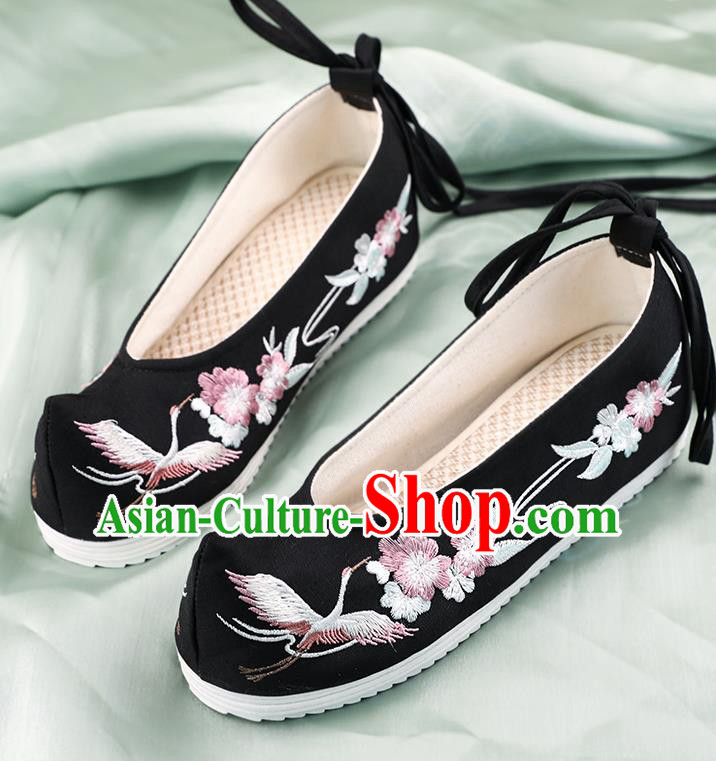 China Traditional Embroidered Crane Plum Shoes Hanfu Shoes Handmade Shoes National Shoes Black Cloth Shoes