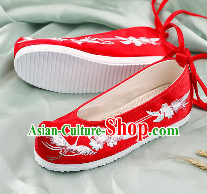 China Handmade Shoes National Shoes Cloth Shoes Traditional Embroidered Crane Plum Shoes Hanfu Red Bow Shoes