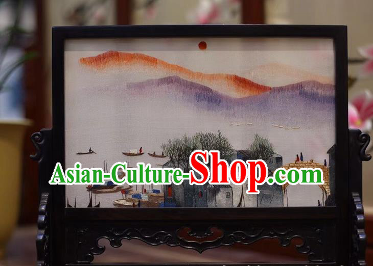 China Traditional Boats Painting Wood Desk Screen Hand Suzhou Embroidery Craft Embroidered Table Screen