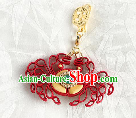 China Cheongsam Red Silk Brooch Handmade Traditional Accessories Crab Breastpin