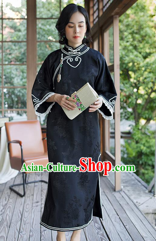 China Traditional Embroidered Black Qipao Women Classical Dress Clothing Wide Sleeve Cheongsam