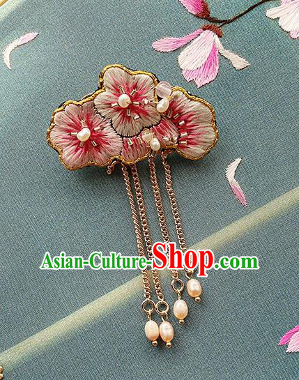 China Traditional Embroidered Pink Plum Blossom Brooch Classical Cheongsam Tassel Breastpin Accessories