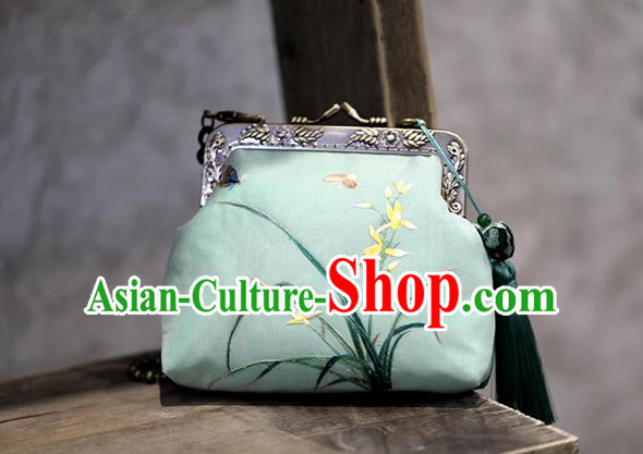 China Traditional Embroidered Green Silk Bag Suzhou Embroidery Orchids Handbag