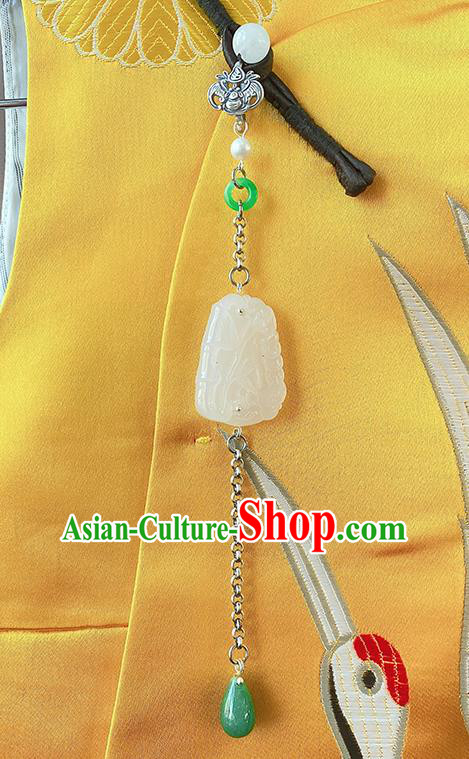 China Classical Cheongsam Tassel Pendant Accessories Traditional White Jade Carving Brooch