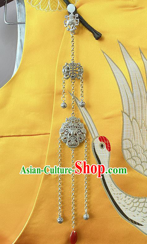 China Traditional Silver Carving Bat Brooch Classical Tassel Pendant Cheongsam Accessories