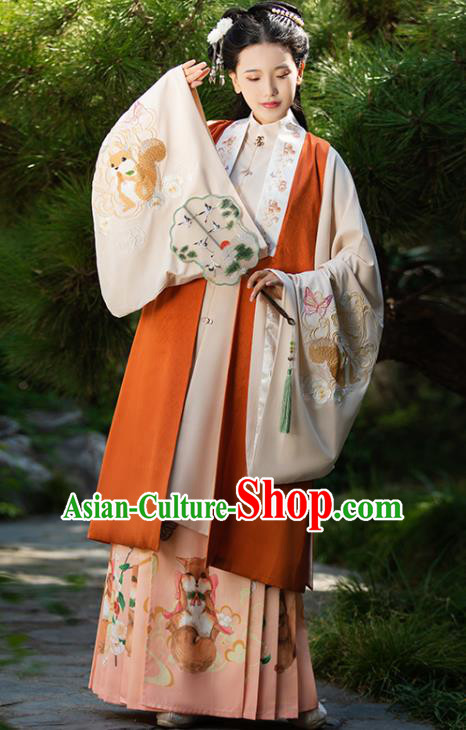 Ancient China Noble Countess Costumes Traditional Ming Dynasty Court Women Embroidered Clothing