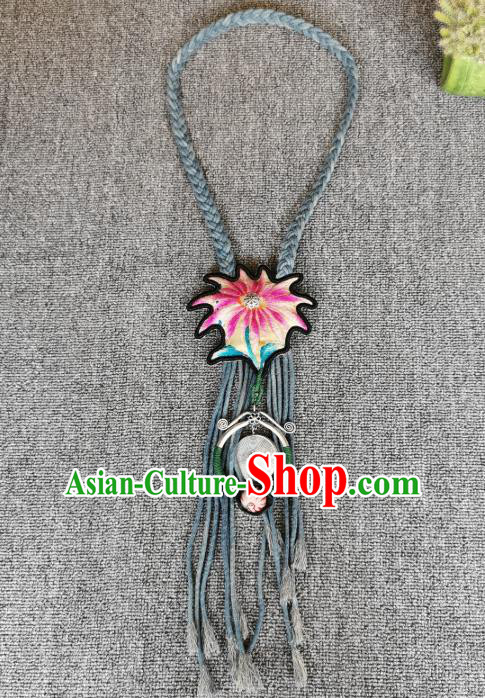 China Handmade Embroidered Necklace Traditional Miao Ethnic Silver Accessories Sennit Necklet for Women