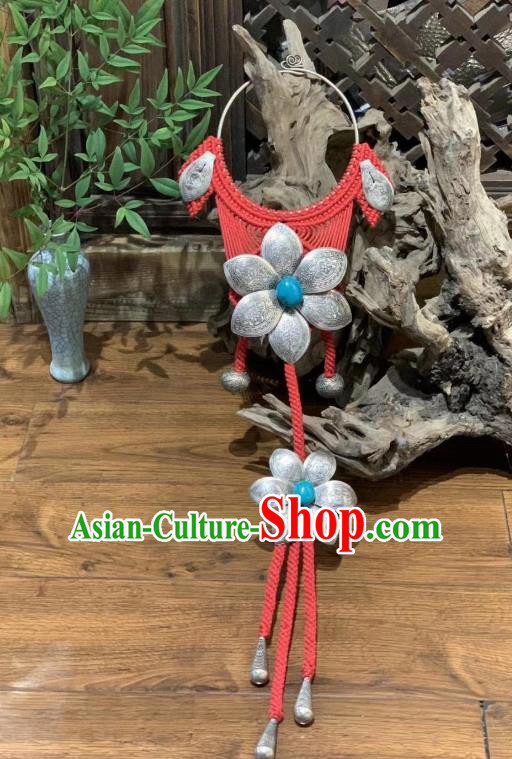 China Traditional Red Sinnet Necklace National Silver Carving Flowers Jewelry Accessories Handmade Miao Ethnic Necklet