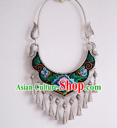 Handmade China Miao Ethnic Folk Dance Accessories National Silver Longevity Lock Embroidered Necklace