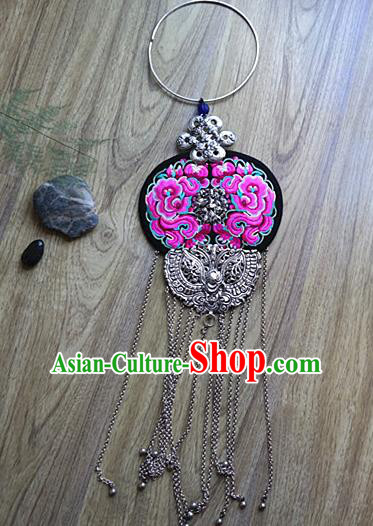 China National Silver Butterfly Tassel Longevity Lock Handmade Embroidered Necklace Miao Ethnic Folk Dance Jewelry Accessories