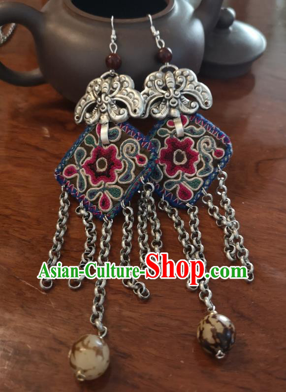 China National Embroidered Earrings Jewelry Accessories Handmade Miao Ethnic Silver Eardrop