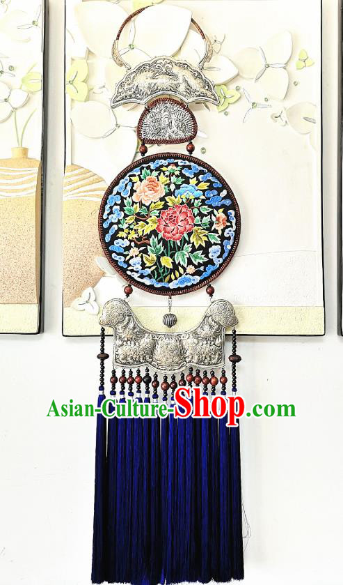 China Miao Ethnic Silver Carving Necklace National Embroidered Jewelry Accessories Handmade Royalblue Tassel Necklet